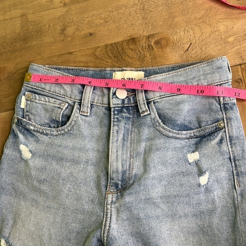 Girls DL1961 Light Wash Distressed Jeans Size 10 - Picture 6 of 7